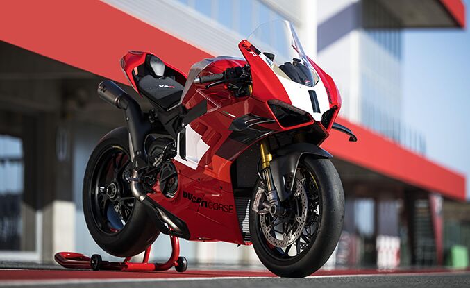 全新2023杜卡迪Panigale V4第一眼